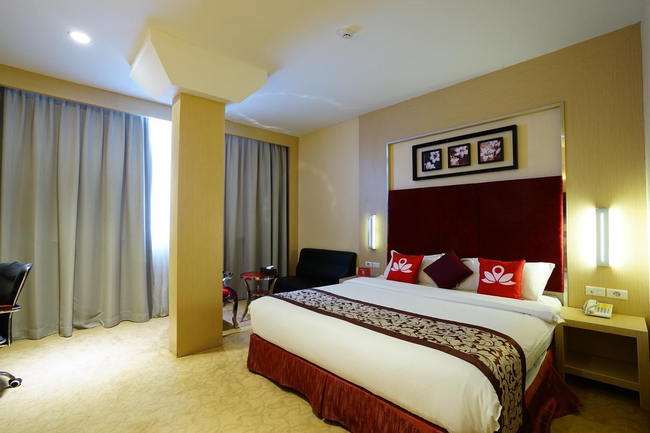 Zen Rooms Near Bcs Mall Penuin Batam Bagian luar foto