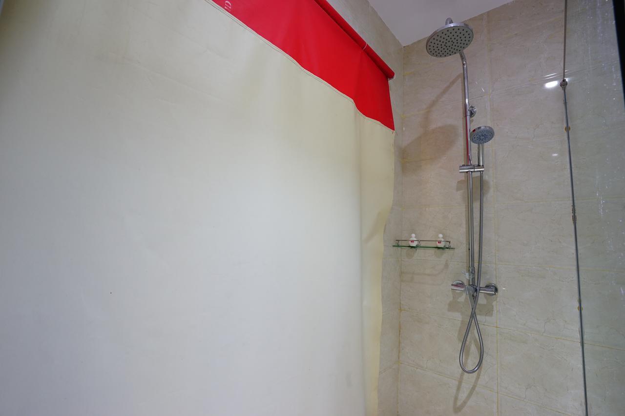 Zen Rooms Near Bcs Mall Penuin Batam Bagian luar foto